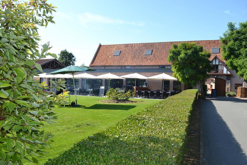 Le Domaine Des Cigognes Hotel Ennevelin Exterior photo