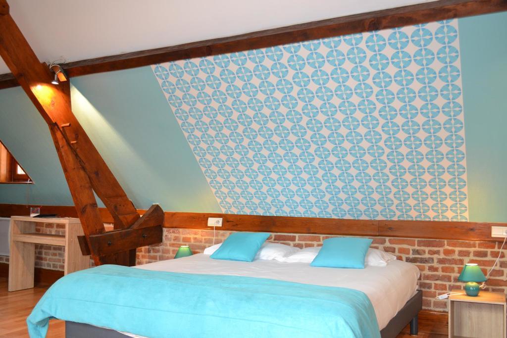 Le Domaine Des Cigognes Hotel Ennevelin Room photo